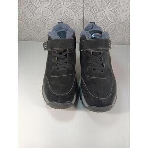 Black Ankle High Sherpa Lining Boots Size 39 US 8.5. Hook And Loop Strap